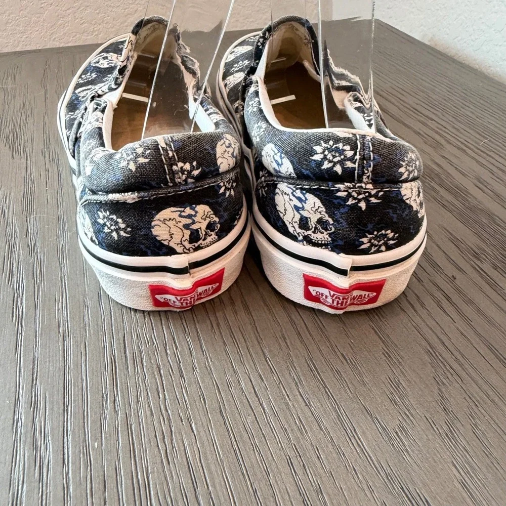 Vans Classic Slip On Skull Floral Navy Blue White Sneakers Mens 6 Womens 7.5